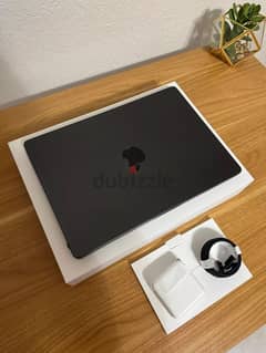 Apple MacBook Pro 14 M3 Pro Chip 18GB RAM 512GB SSD Space Black MRX33