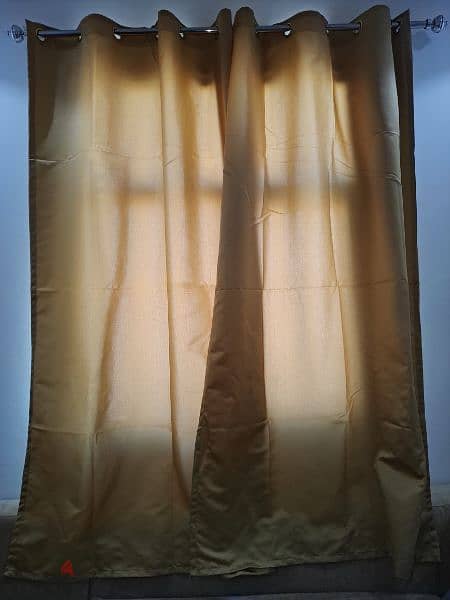 Curtain with accessories 1