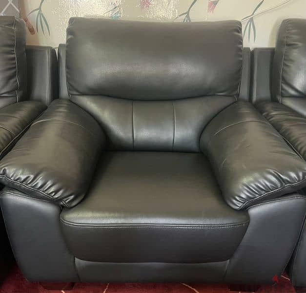 Single Seater Leather Sofa 0