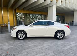 For sale Nissan Altima coupe 2012 0