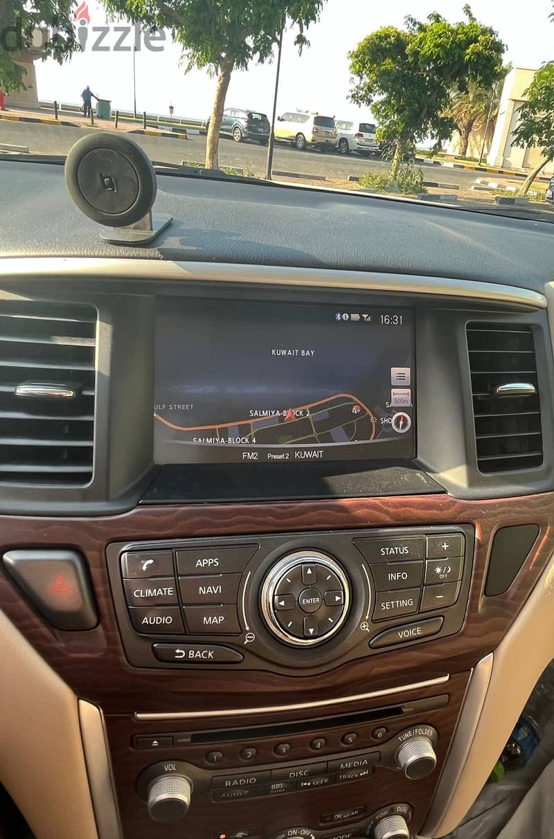 2019 Nissan Pathfinder SL Full option European Owner 11