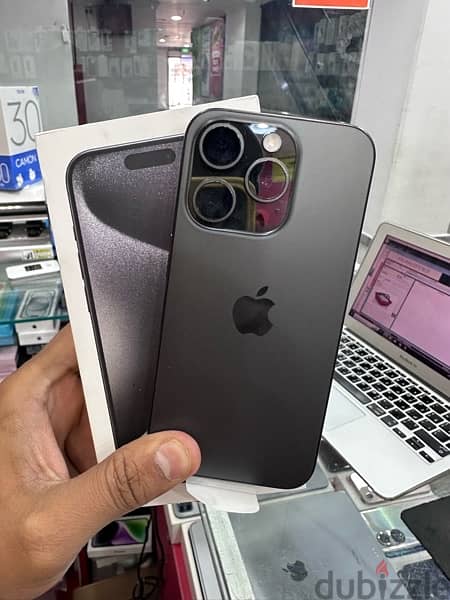 iphone 15 pro 256Gb black titanium 5