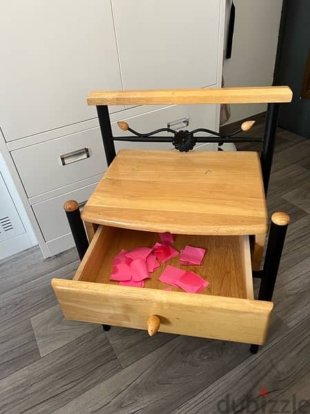 Dressing table with mirror and chair 5