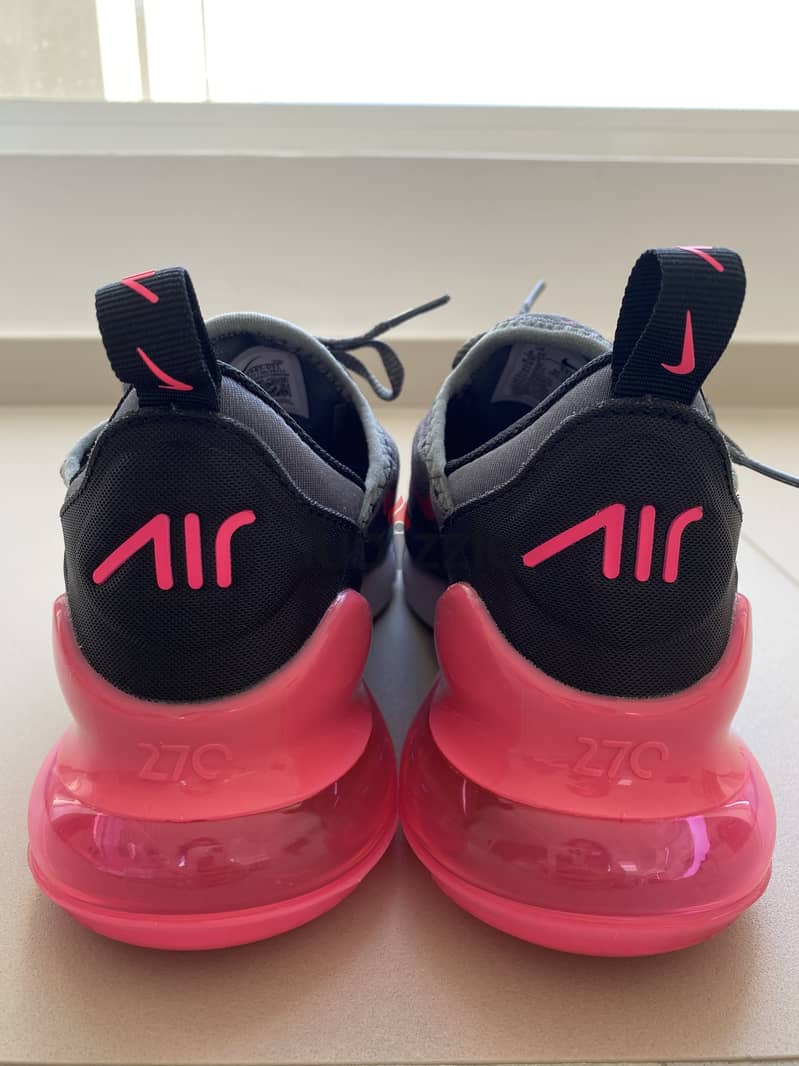 Nike Air Max 270 Sneakers 2