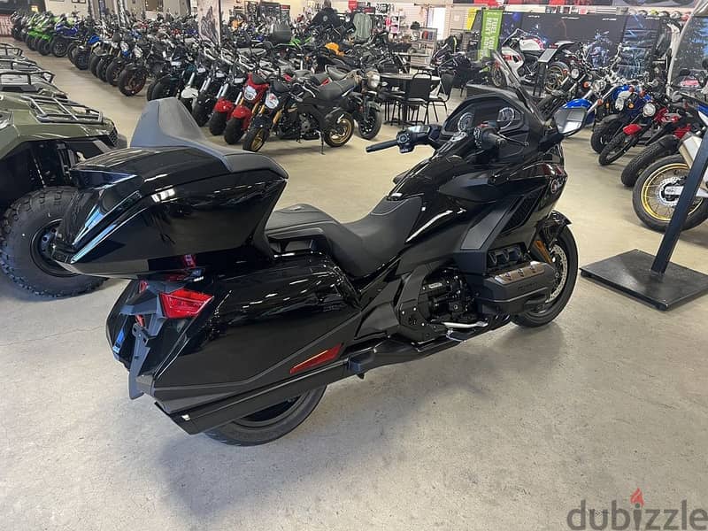 2023 honda goldwing (+971561943867) 0