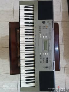 YAMAHA E353 KEYBOARD 0