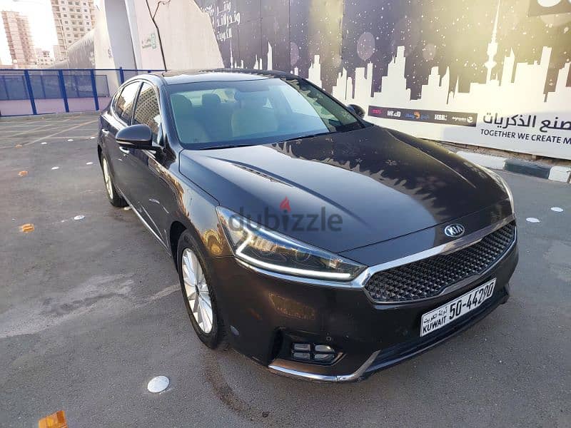 Kia cadenza . 2018 2