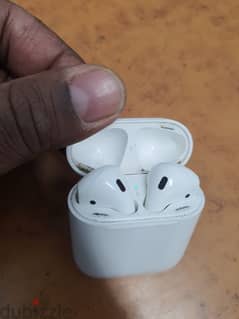 Apple airpods2 for sale only right side with charging box