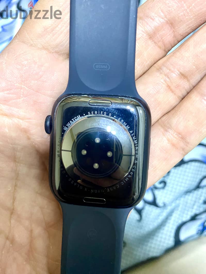 Apple Watch 8 / 45mm / GPS 1