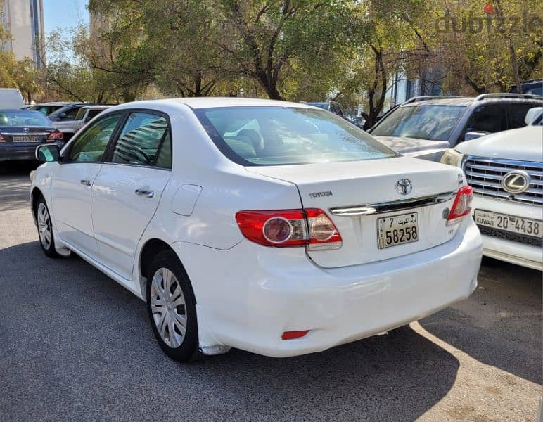 Toyota Corolla 2011 1