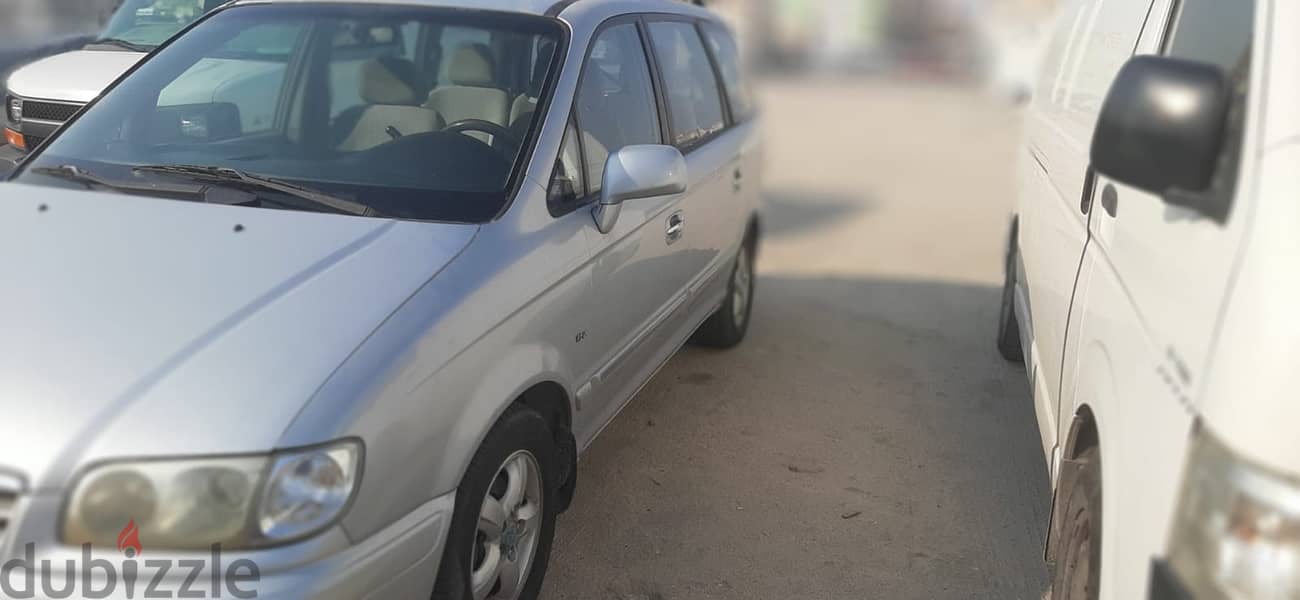 Hyundai Trajet 2005-silver-well maintained- clean 3