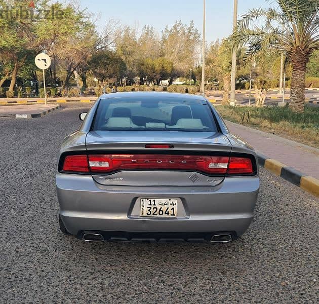 Dodge Charger 2013 4