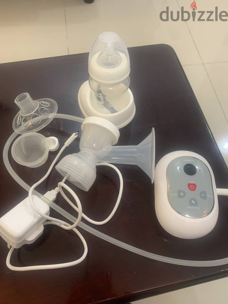 NEW JUNIORS BREAST PUMP FOR SALE 20 KD ONLY FIXED PRICE 1