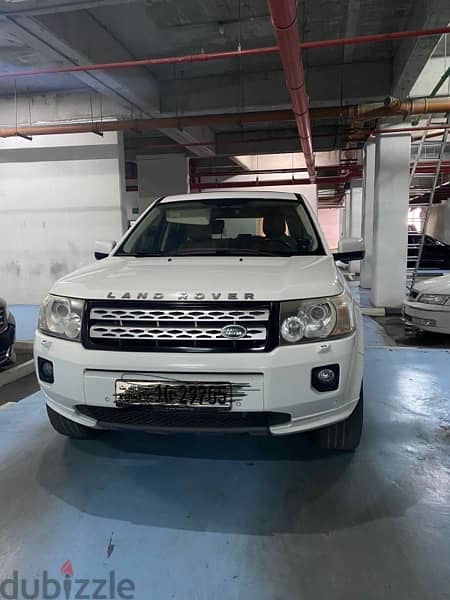 Land Rover LR2 2011 1