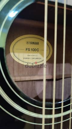 Yamaha Guitar 0