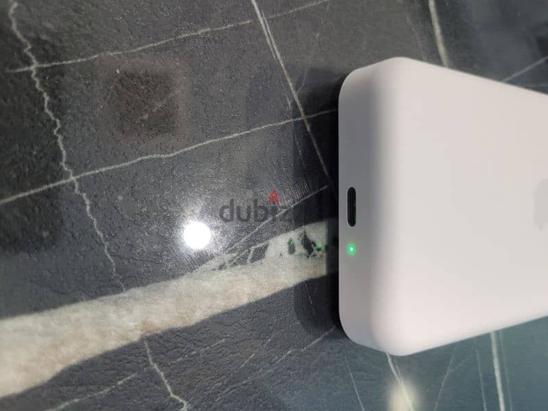 Apple Magsafe Battery Pack ابل ماكسيف بتري باك 5