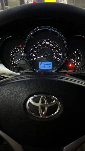 Toyota Yaris 2014 11