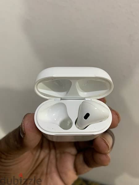 Apple Airpods2 Wireless Charging case 3