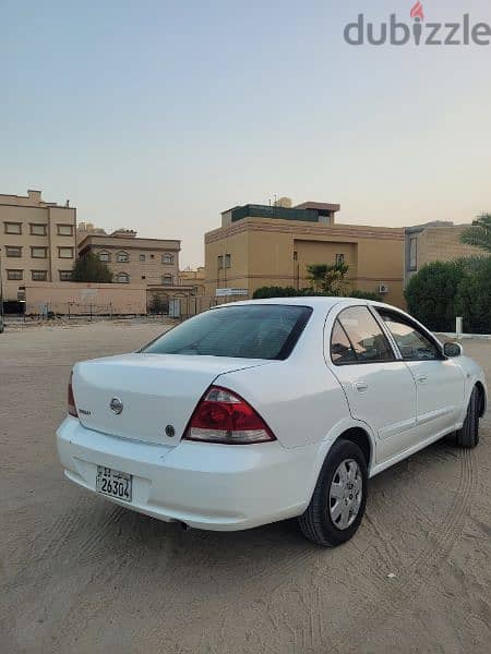 Nissan Sunny 2011 1