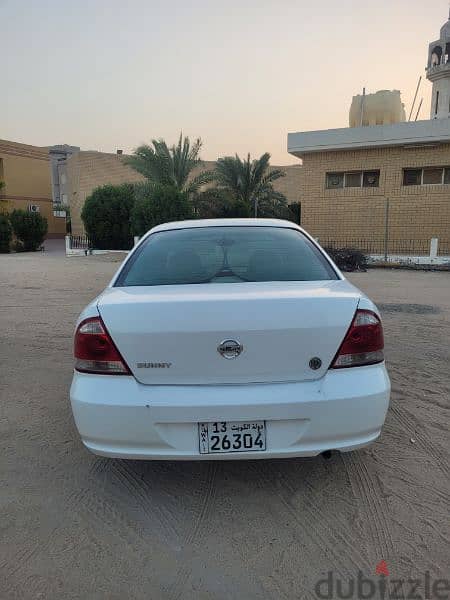 Nissan Sunny 2011 2