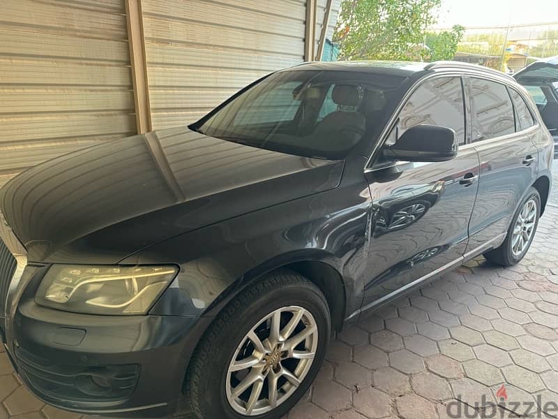 Audi Q5 2010 1