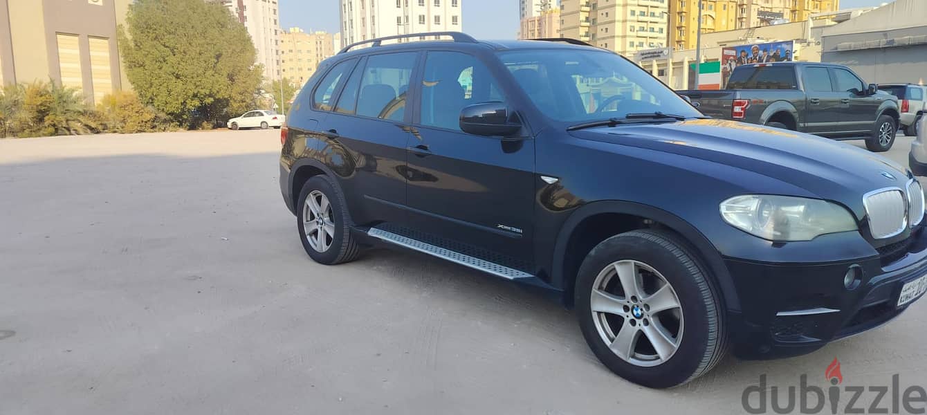 BMW X5 2011 1