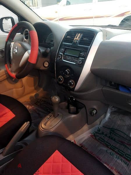 Nissan Sunny 2015 3