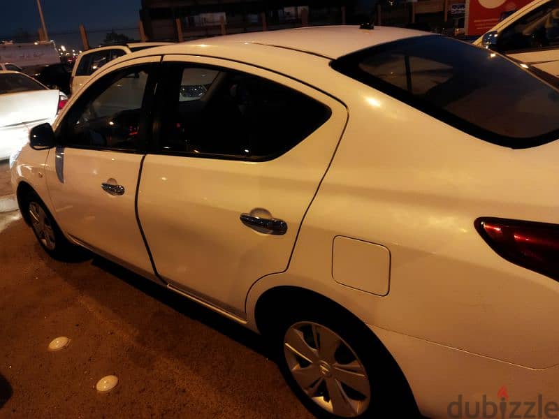 Nissan Sunny 2015 17