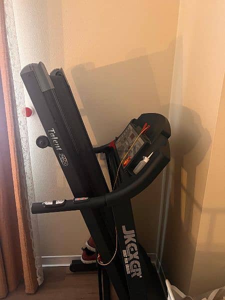 Treadmill For Sale In Good Condition 1