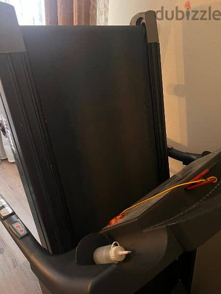 Treadmill For Sale In Good Condition 4