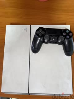 WHITE PS4 500GB with one controller