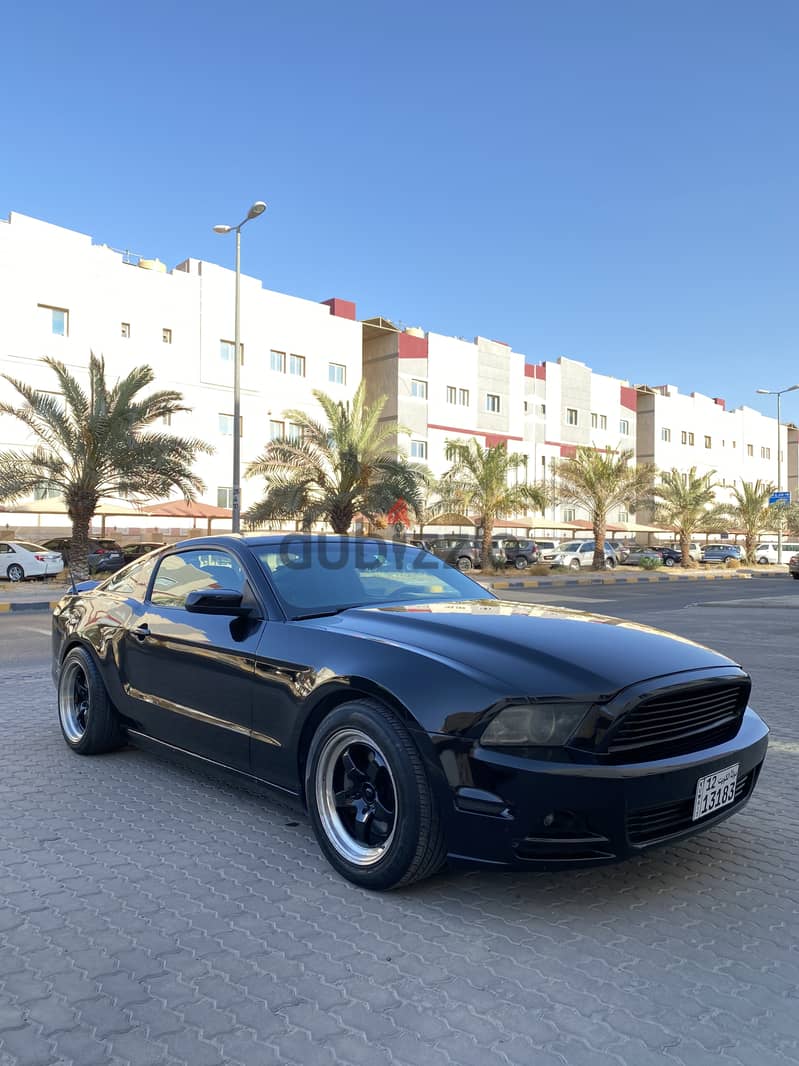 Ford Mustang GT V6 2014 2