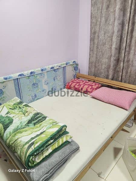 140*200 bed with mattress for sale 15 kd 1