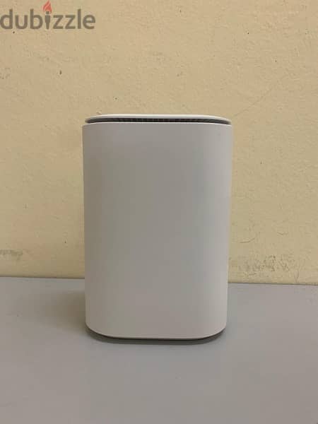 ZTE MC801A Unlocked Router 1