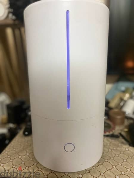 Xiaomi smart antibacterial humidifier home - excellent condition 1