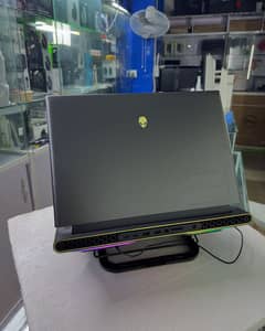 Dell Alienware m18 0