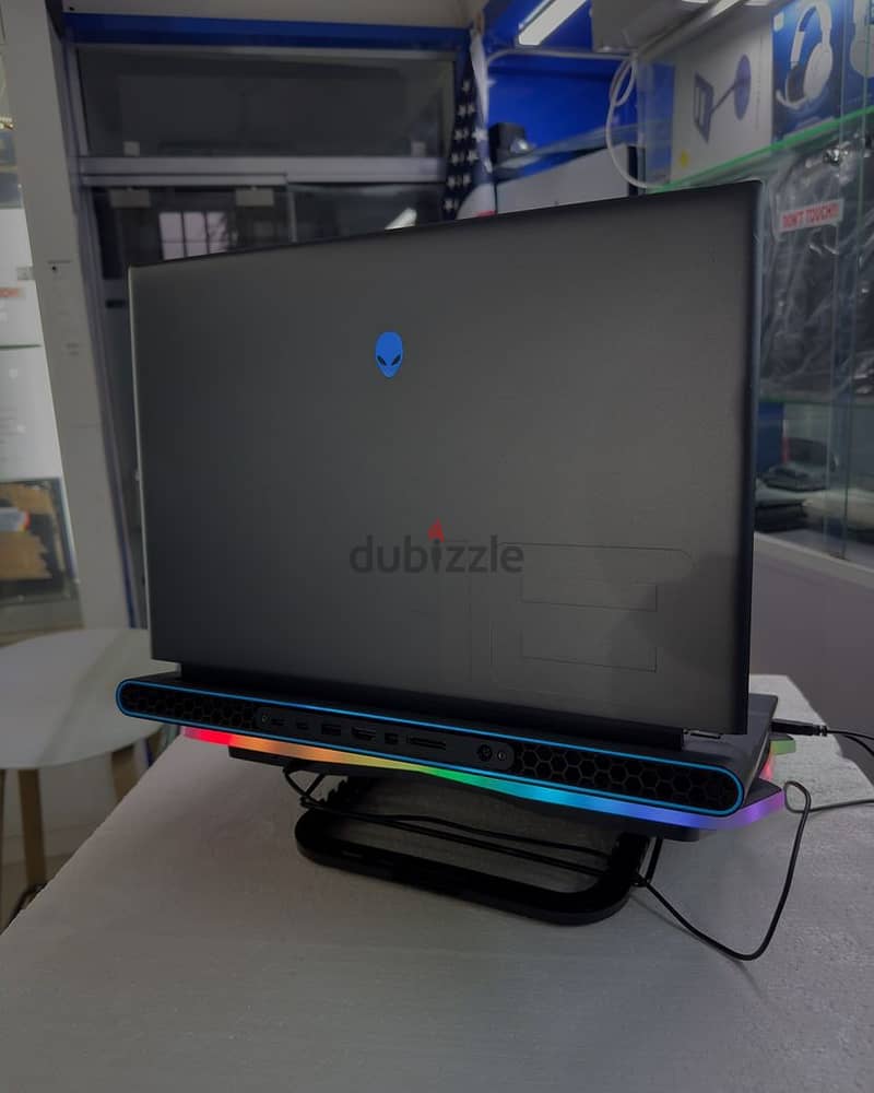 Dell Alienware m18 1