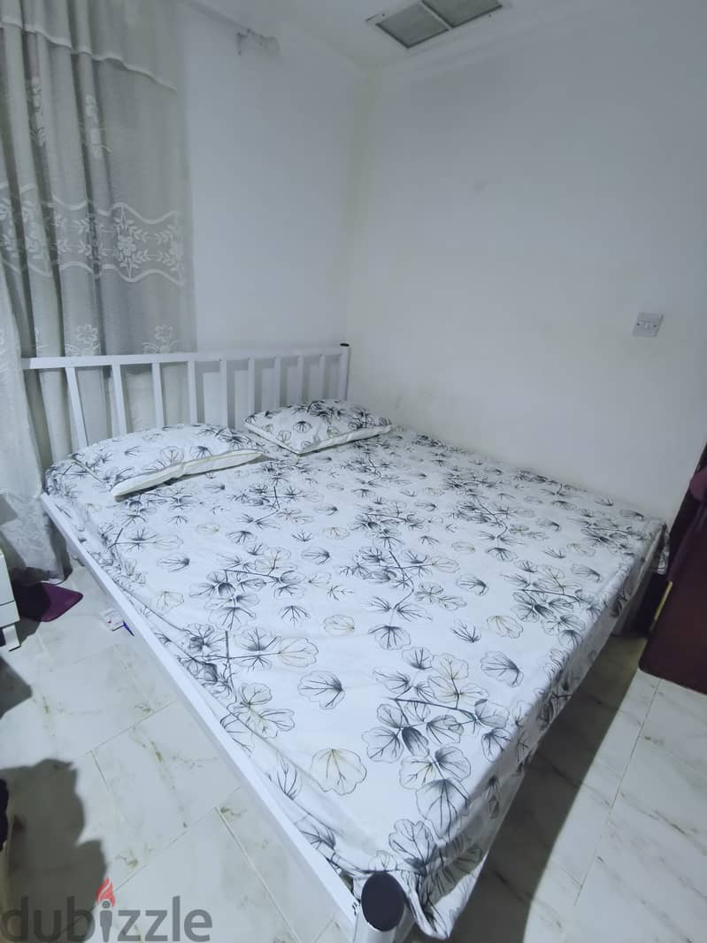 Bed + Mattress 4