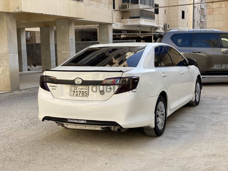 Toyota Camry 2015 4