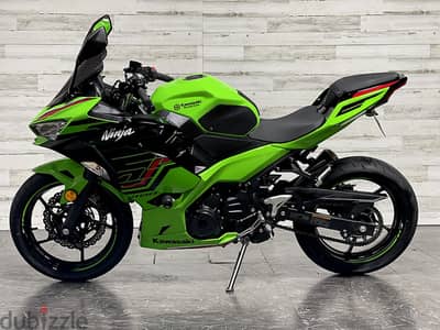 2023 Kawasaki ninja 400 (+971561943867)