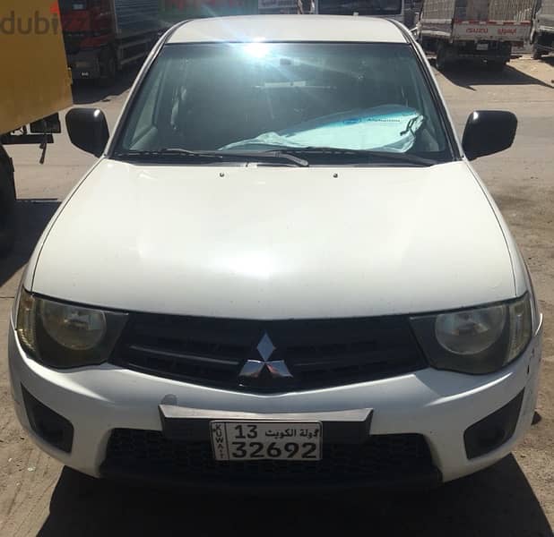 Mitsubishi Pickup 2015 0