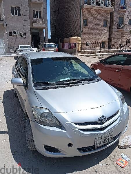 Toyota Yaris 2010 1