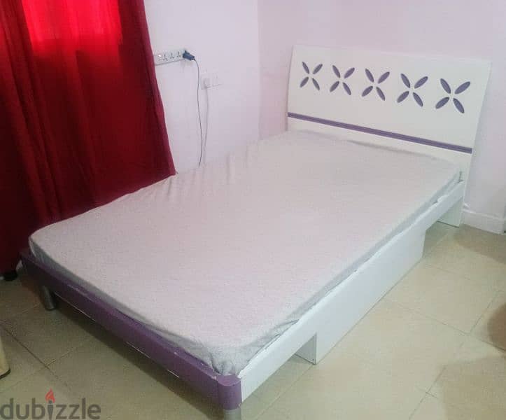 Single size Bed and mattress 0