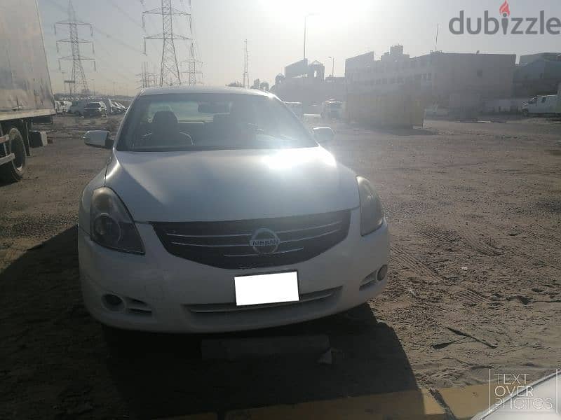 Nissan Altima 2010 4