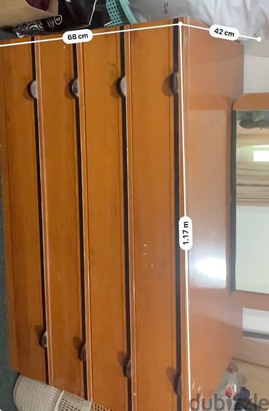 Wooden brown 4 drawer Dresser with Mirror  for Urgent Sale 1