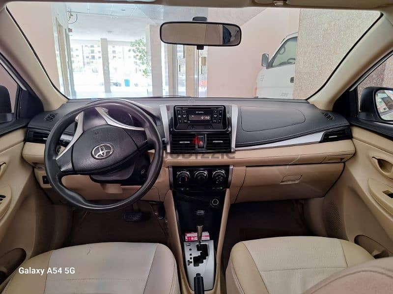 Toyota Yaris 2017 1