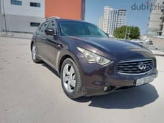 for urgent sale Infinity fx 35 2010 full option, neat and clean 950kd 0