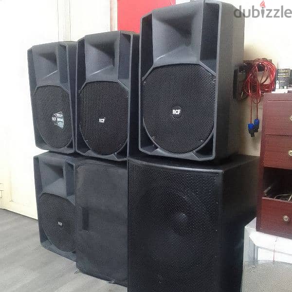 RCF ART 715A. 1400 watts made in italy . 1 speaker 185kd last 4