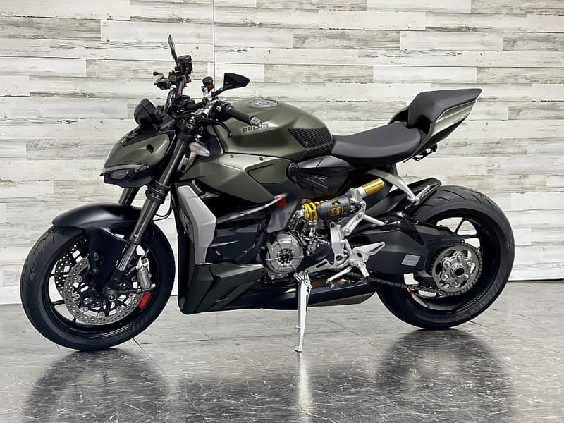 2023 Ducati Streetfighter V2 available 1