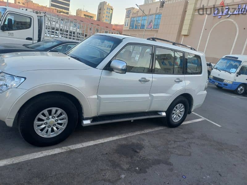 Mitsubishi Pajero 2011 8